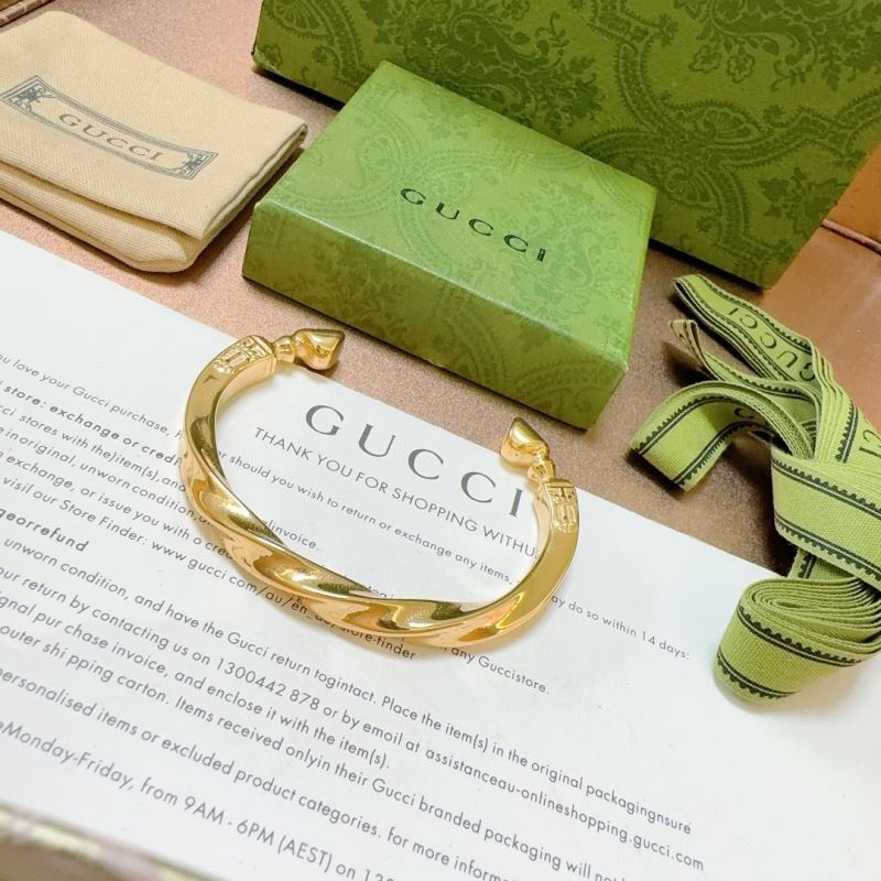 Gvc*1 bracelets